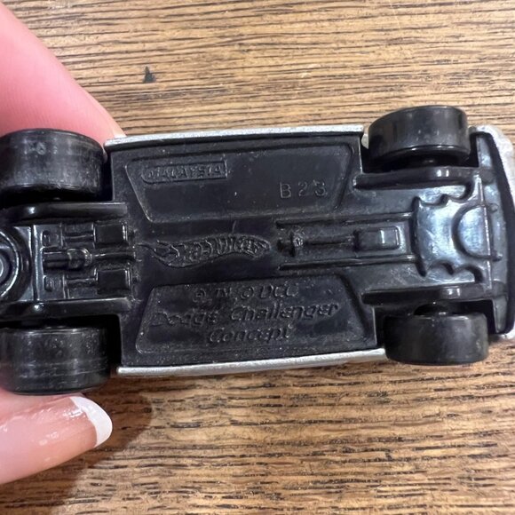 Hot Wheels Dodge Challenger Concept Die-Cast Car Silver W/ Red & Blue Stripes - Picture 4 of 4